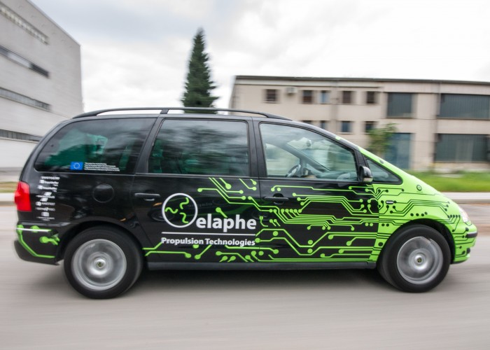 Elaphe In-Wheel Directus Hybrid Vehicle