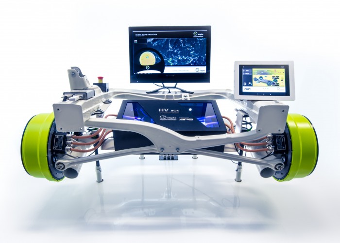 Elaphe In-Wheel Motor stand 2016