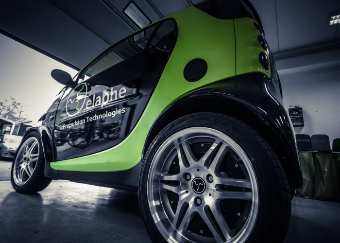 Elaphe In-Wheel Smart Car Closeup