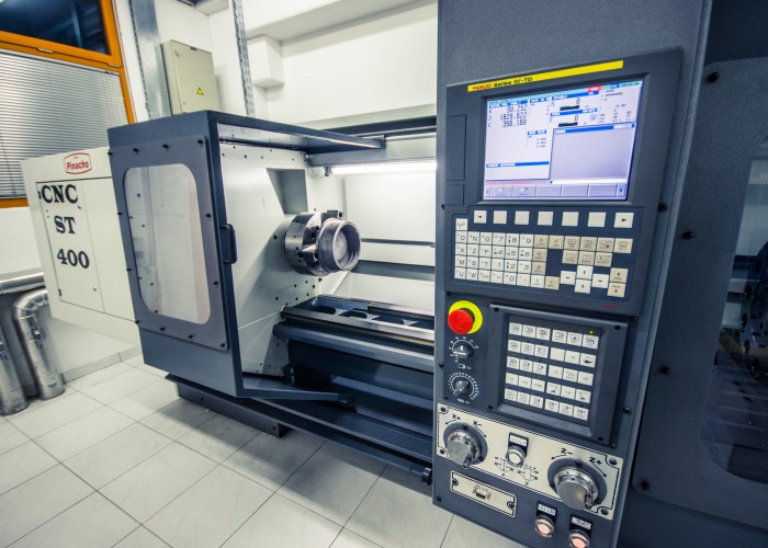 Elaphe-Lathe-Machine-2