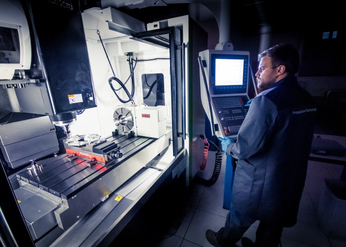 Elaphe-Milling-Machine-1